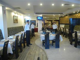 Silky Resorts Zirakpur Exterior photo